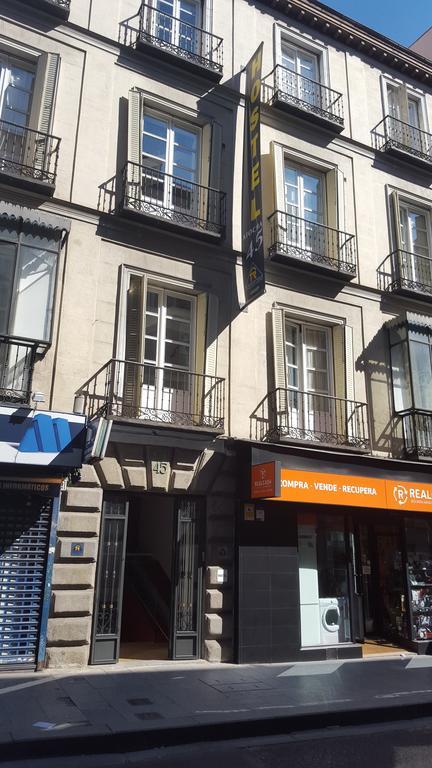 Far Home Atocha Madrid Exterior foto
