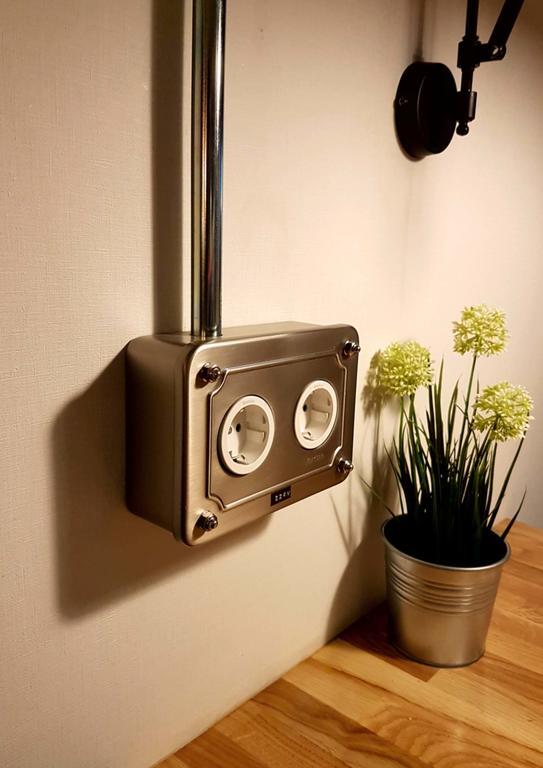 Far Home Atocha Madrid Exterior foto